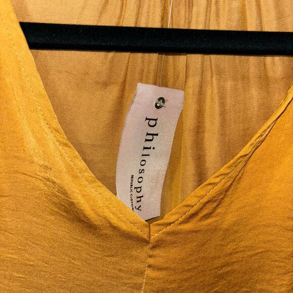 Philosophy Gold Puff Sleeve Smocked Waist Pleated Blouse Size XS NWT - Picture 8 of 14